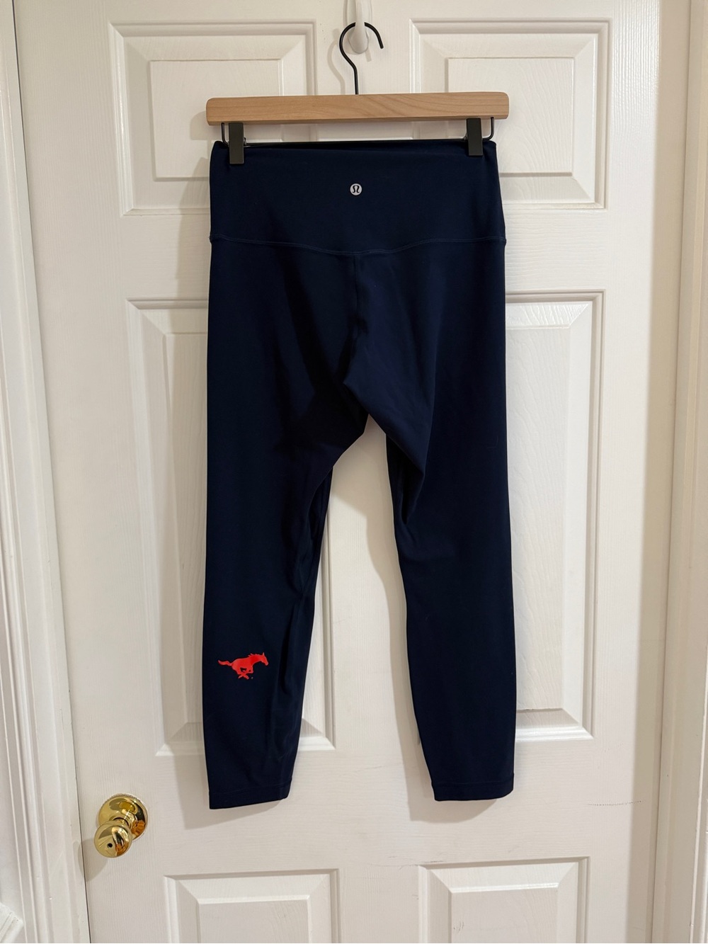 SMU Lululemon Leggings Size 8